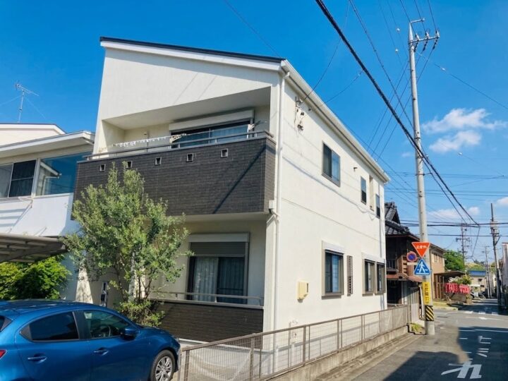【岡崎市O様邸】セミフロンアクアⅡで外壁塗装、スーパーガルテクトで屋根カバー工事を行いました！